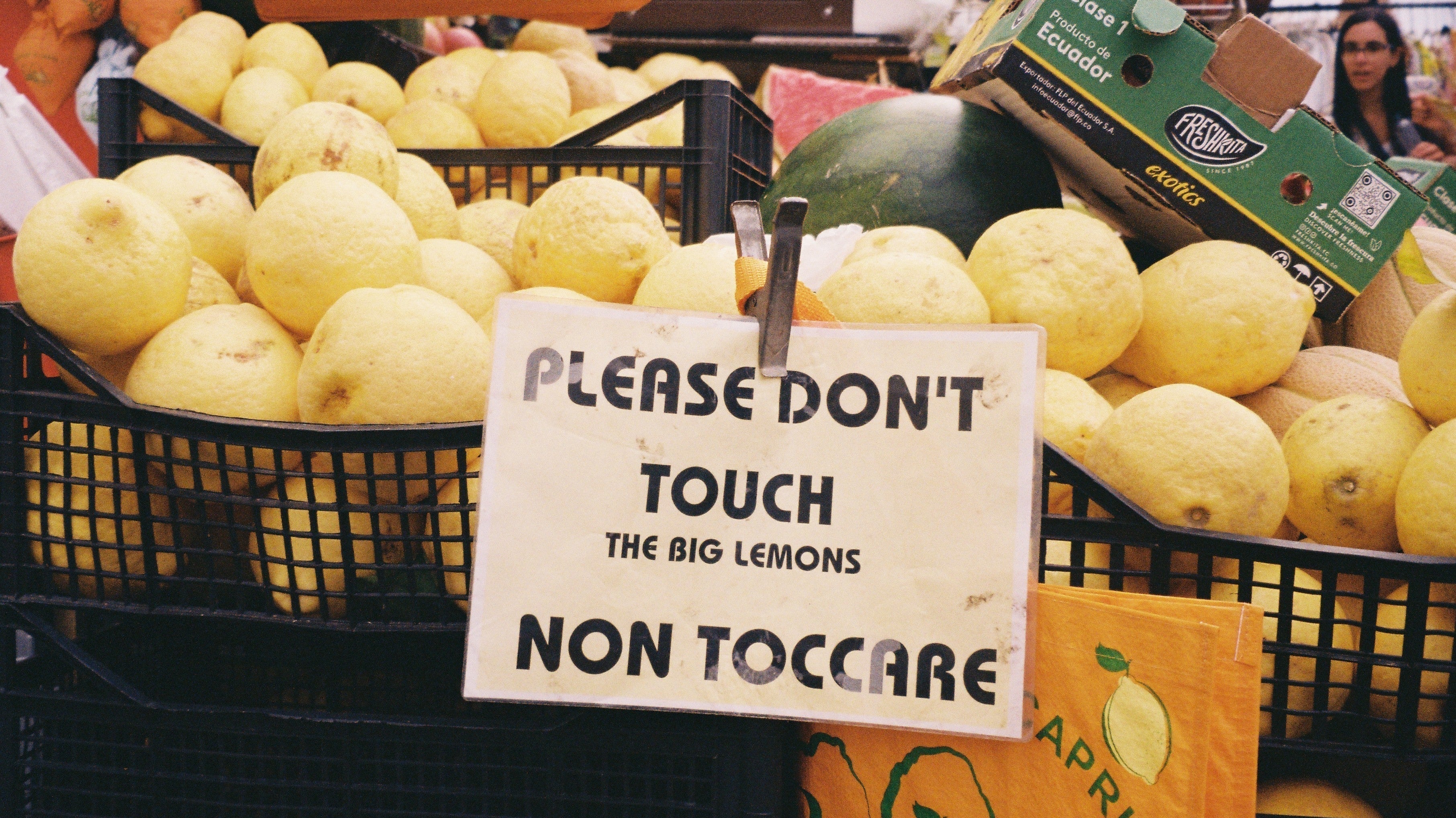 Masculine energy missing in modern dating – romance lost in phone screens