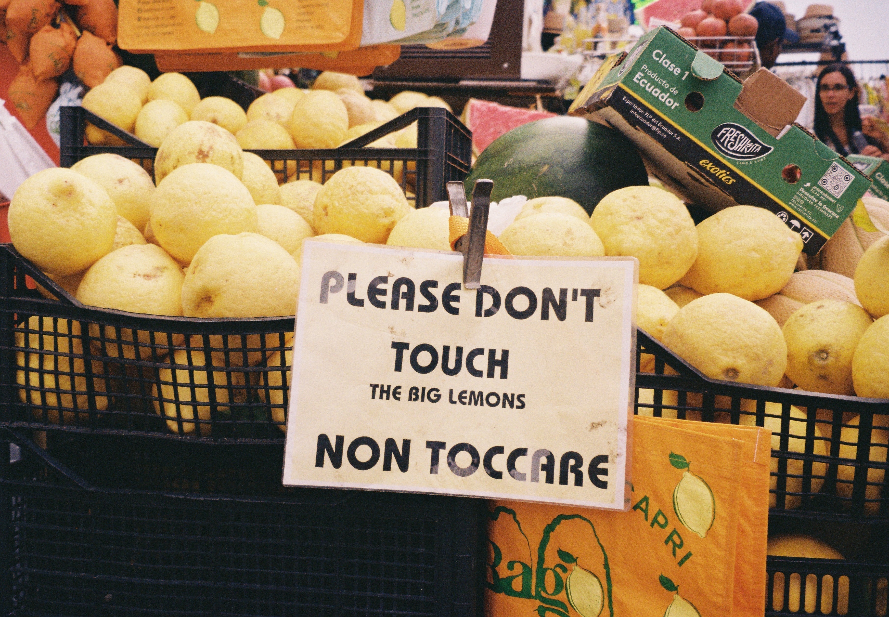 Masculine energy missing in modern dating – romance lost in phone screens